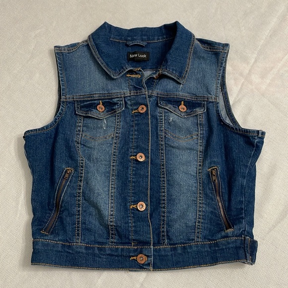 New Look, distressed jean vest. Size L - Picture 9 of 9